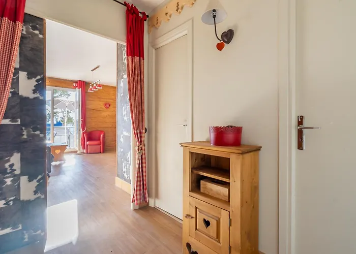 Apartman T2 Et T3 L'esprit Au Coeur Du Centre Et 80 M De La Telecabine Font-Romeu-Odeillo-Via